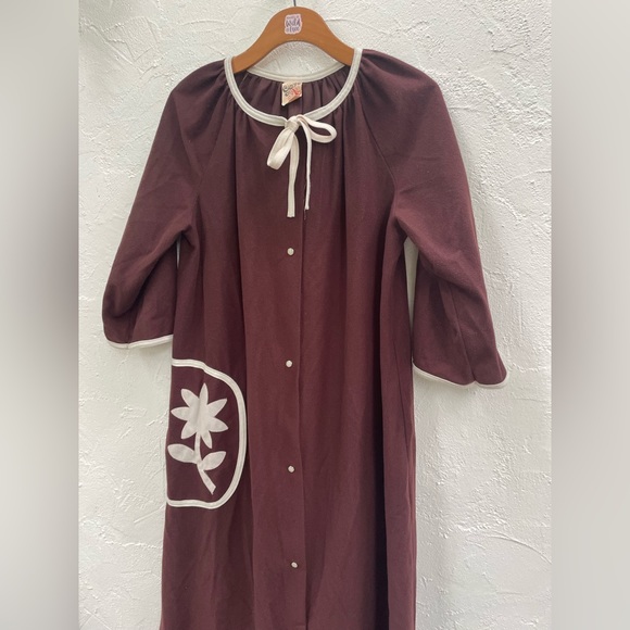 Vintage Groovy Bathrobe / 60’s/70’s Flower Power Robe Housedress Brown - Picture 8 of 10